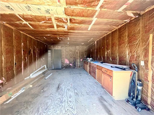 1402 W Walnut Street, Nevada, MO 64772