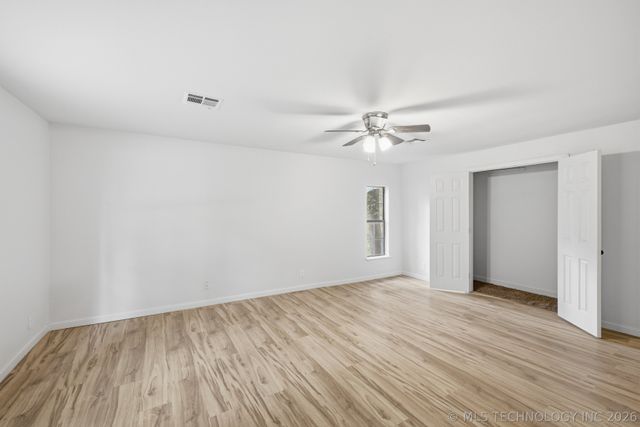 105 S Old Main Street, Coweta, OK 74429