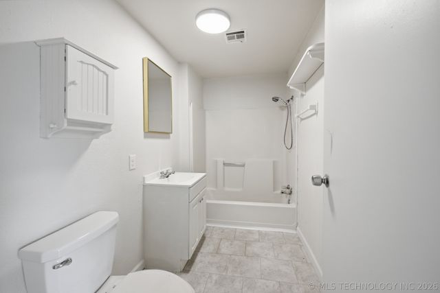 105 S Old Main Street, Coweta, OK 74429