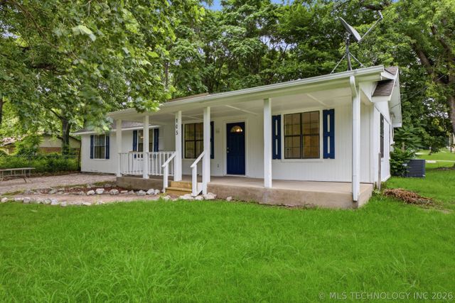 105 S Old Main Street, Coweta, OK 74429