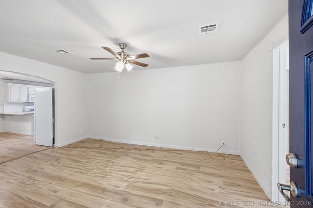 105 S Old Main Street, Coweta, OK 74429