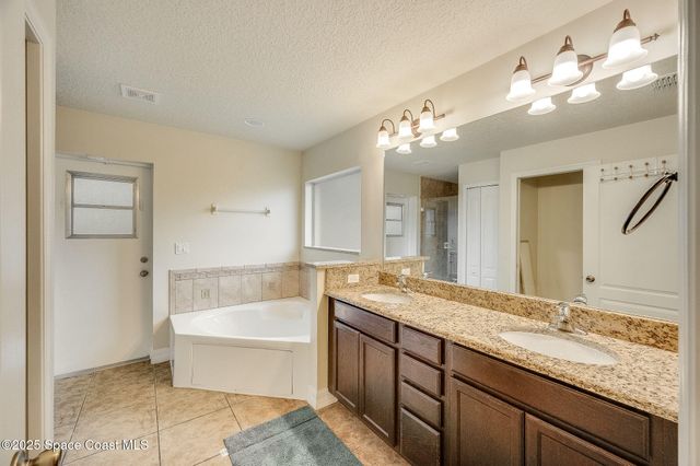 341 Dolphin Street SE, Palm Bay, FL 32909