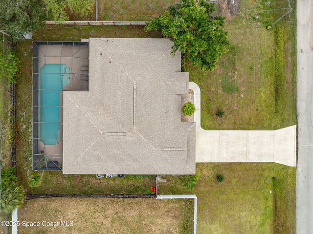 341 Dolphin Street SE, Palm Bay, FL 32909