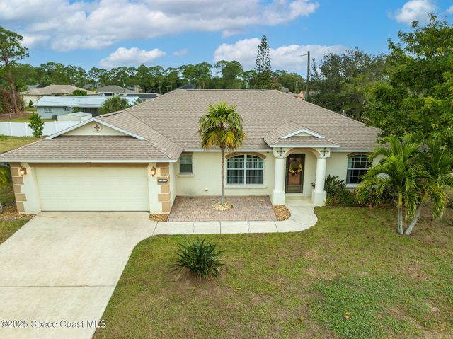 341 Dolphin Street SE, Palm Bay, FL 32909