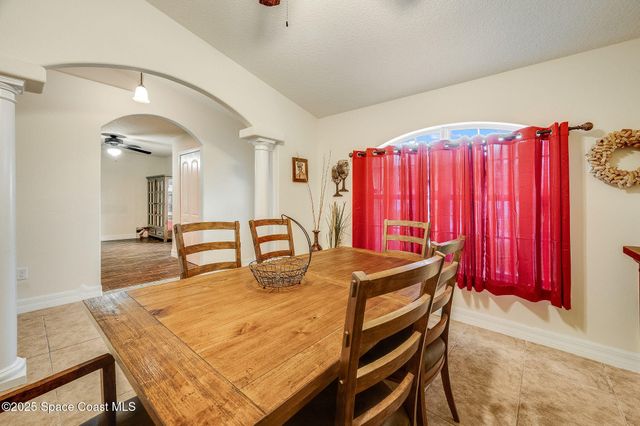 341 Dolphin Street SE, Palm Bay, FL 32909