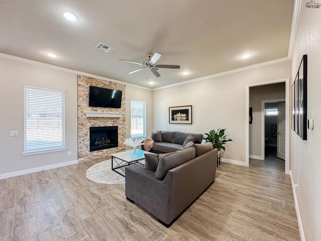 4808 Lamplighter Ln, Wichita Falls, TX 76308