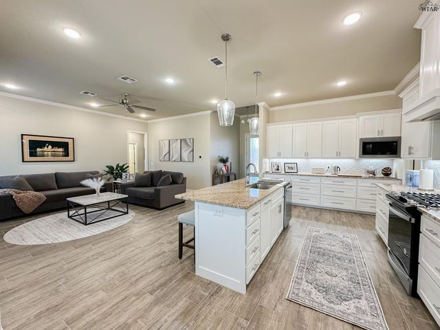 4808 Lamplighter Ln, Wichita Falls, TX 76308