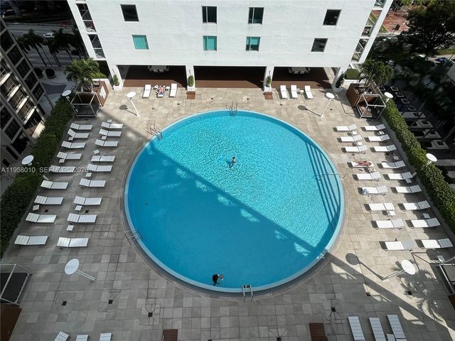 55 SE 6th St 1807, Miami, FL 33131