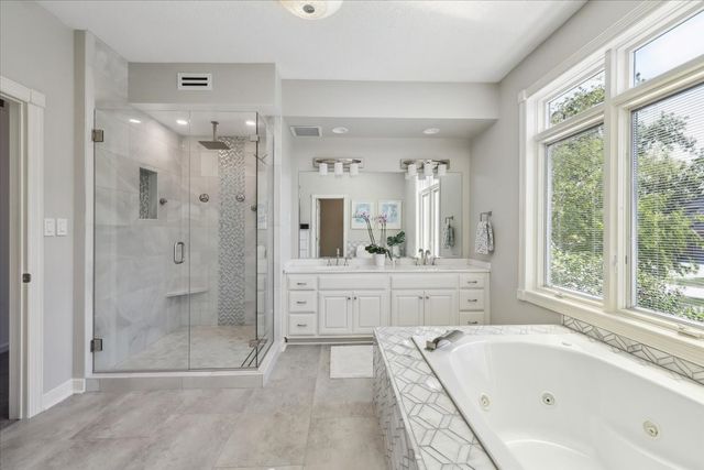 3202 NW 87th Lane, Ankeny, IA 50023