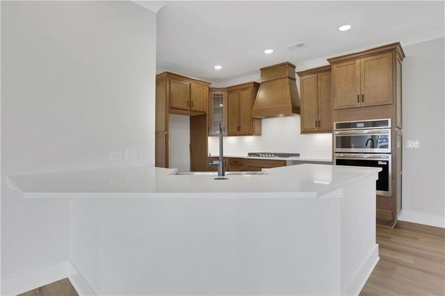 138 Marble Tree Way, Ball Ground, GA 30107