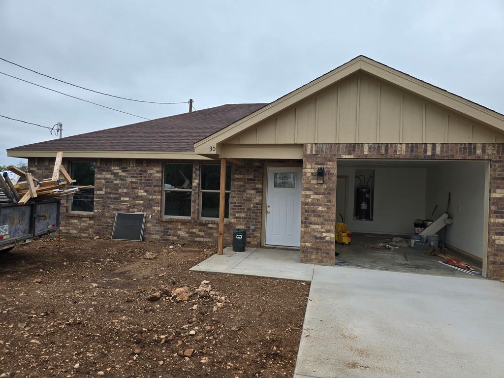Image 1 of property listing at 430 E 45th Street, San Angelo, TX 76903