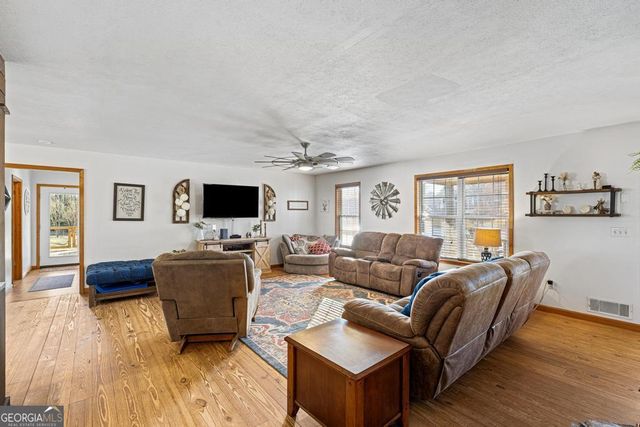 169 Ridgeway Road, Jackson, GA 30233