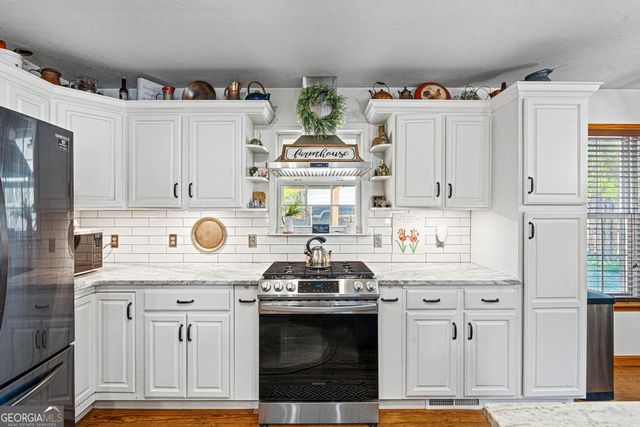 169 Ridgeway Road, Jackson, GA 30233