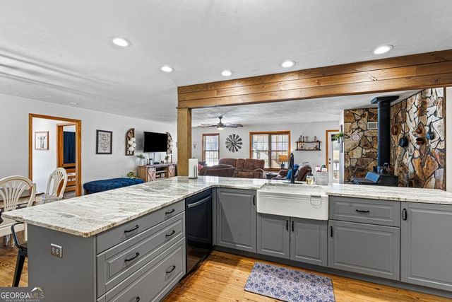 169 Ridgeway Road, Jackson, GA 30233