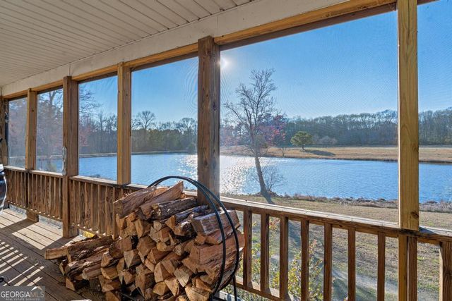 169 Ridgeway Road, Jackson, GA 30233