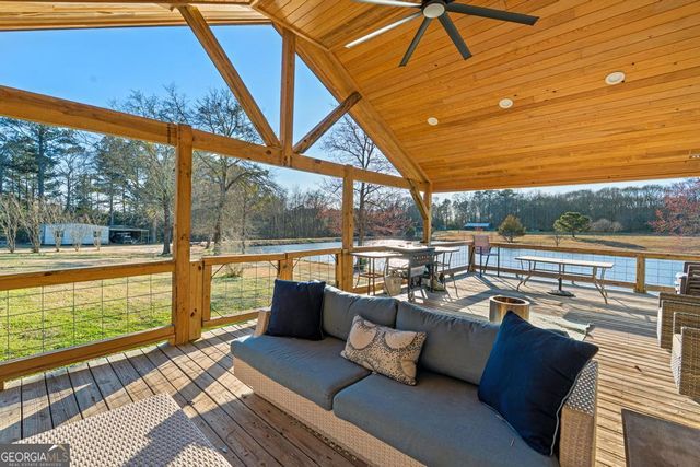 169 Ridgeway Road, Jackson, GA 30233