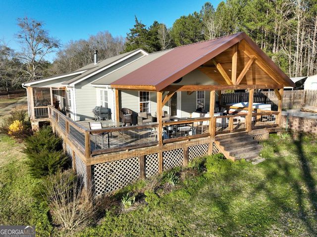 169 Ridgeway Road, Jackson, GA 30233