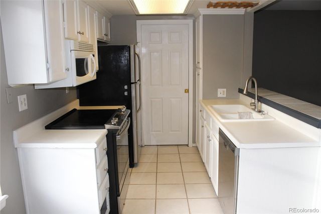 2010 S Hannibal Street C, Aurora, CO 80013