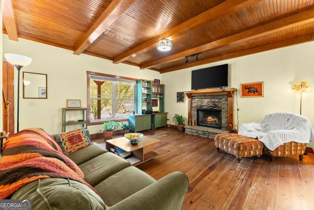 656 Stanley Nix Road, Cleveland, GA 30528