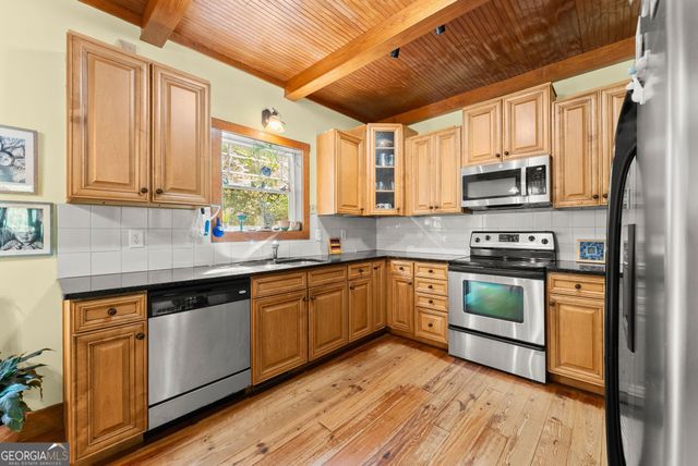 656 Stanley Nix Road, Cleveland, GA 30528