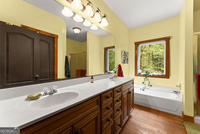 656 Stanley Nix Road, Cleveland, GA 30528