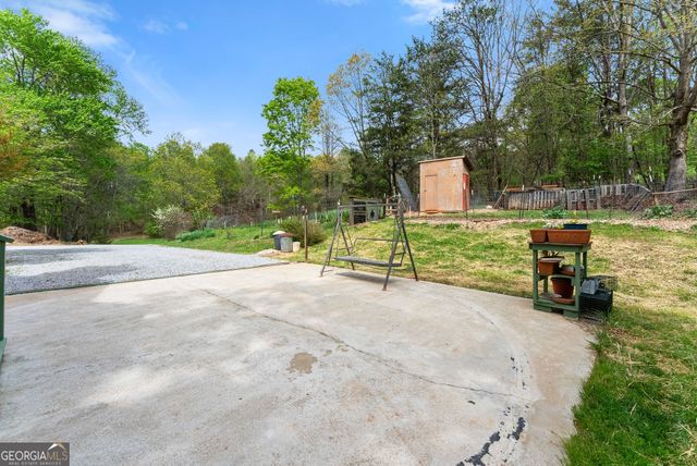 656 Stanley Nix Road, Cleveland, GA 30528