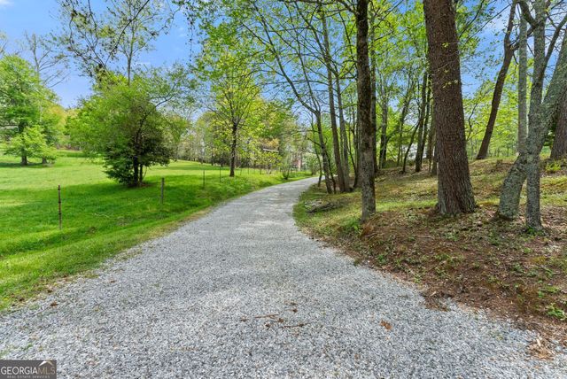 656 Stanley Nix Road, Cleveland, GA 30528
