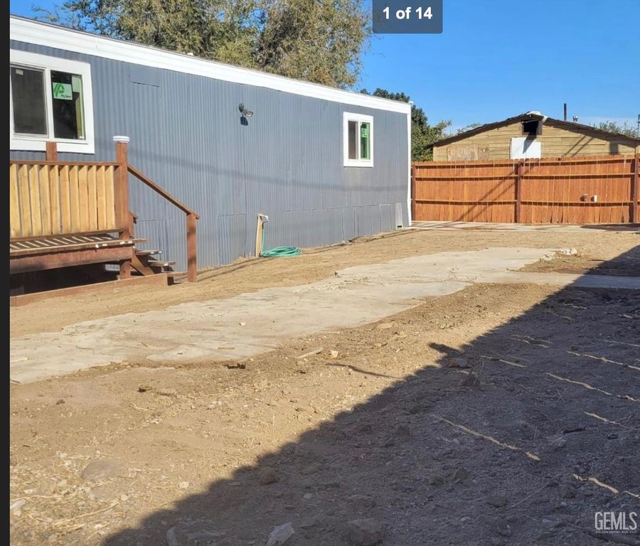 216 Pico Street, Taft, CA 93268