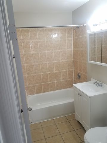 331 W 76th Street, Chicago, IL 60620