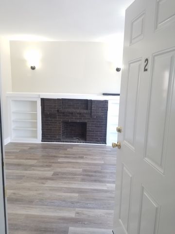 331 W 76th Street, Chicago, IL 60620