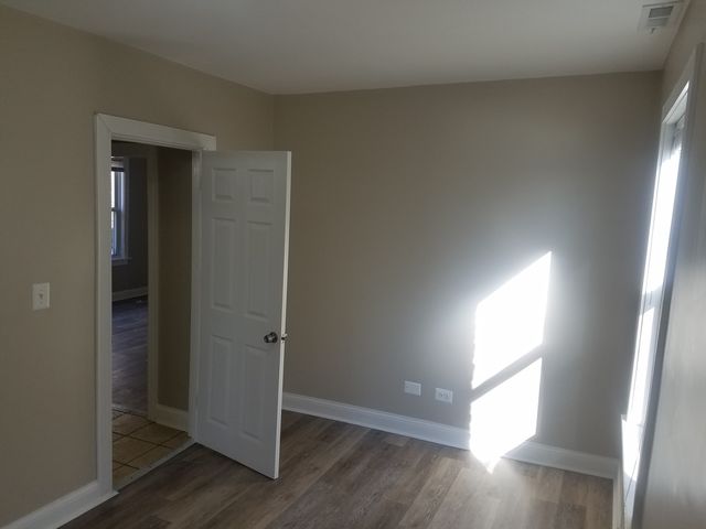 331 W 76th Street, Chicago, IL 60620