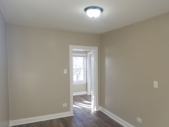 331 W 76th Street, Chicago, IL 60620