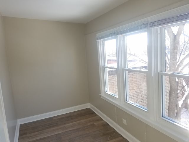 331 W 76th Street, Chicago, IL 60620