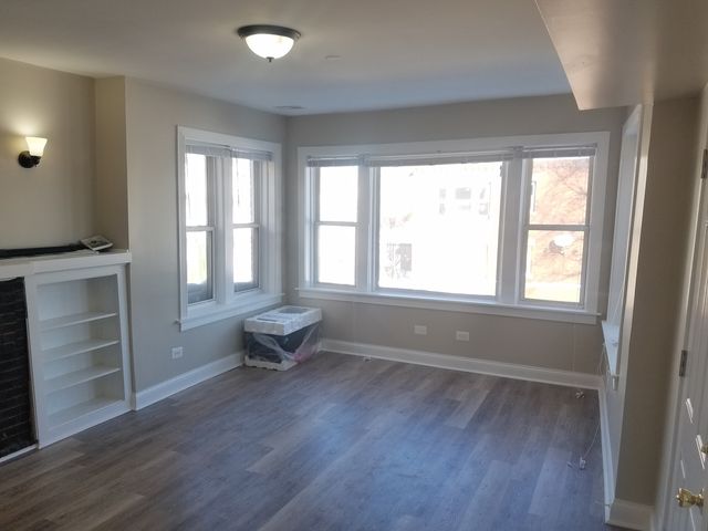 331 W 76th Street, Chicago, IL 60620