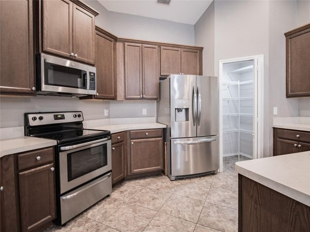 2628 SUNSET CIRCLE, Lake Wales, FL 33898