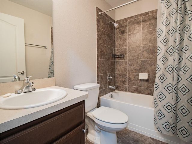 2628 SUNSET CIRCLE, Lake Wales, FL 33898