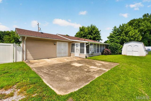 1448 Ladd Avenue, Edwardsville, IL 62025