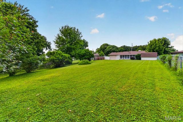 1448 Ladd Avenue, Edwardsville, IL 62025