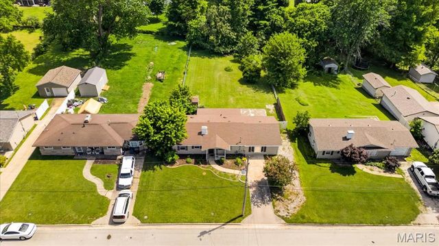 1448 Ladd Avenue, Edwardsville, IL 62025