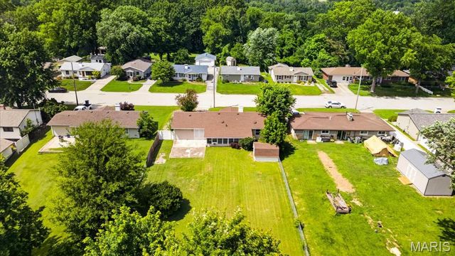 1448 Ladd Avenue, Edwardsville, IL 62025