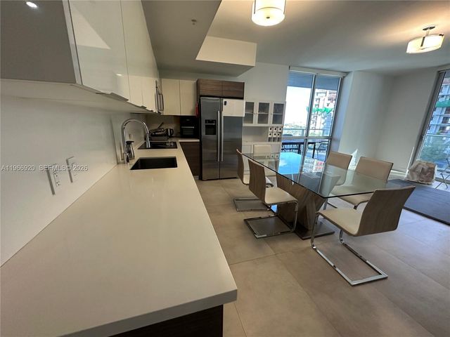 1010 SW 2nd Ave 1208, Miami, FL 33130