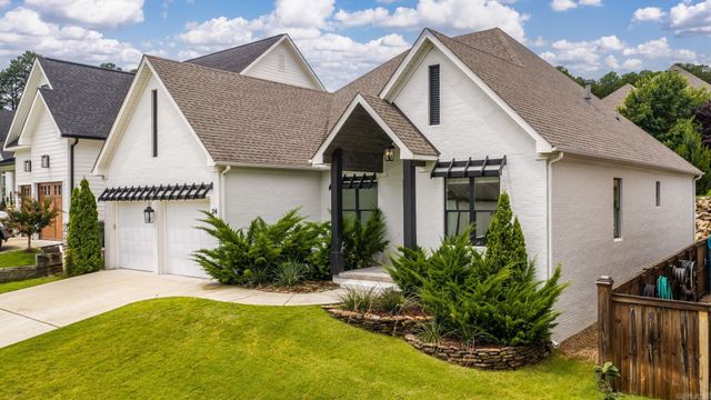 24 Waterside Drive, Little Rock, AR 72223