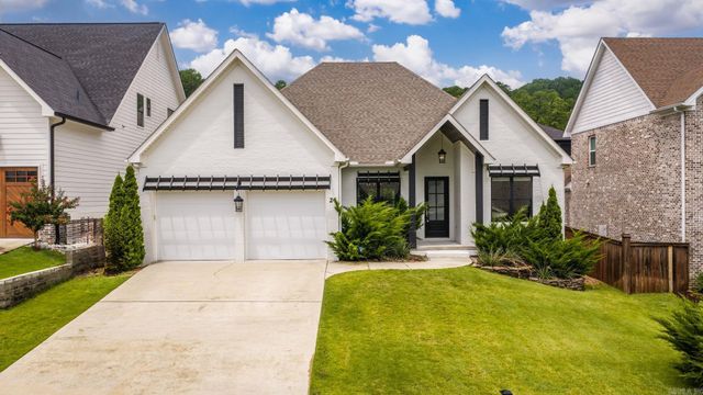 24 Waterside Drive, Little Rock, AR 72223
