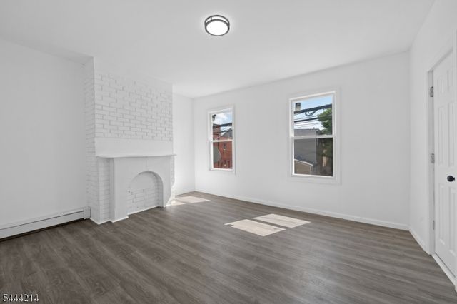 80 Wayne Ave, Paterson City, NJ 07522