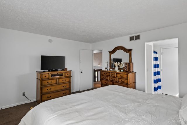 5822 Forge Bridge Drive, West Chester, OH 45069