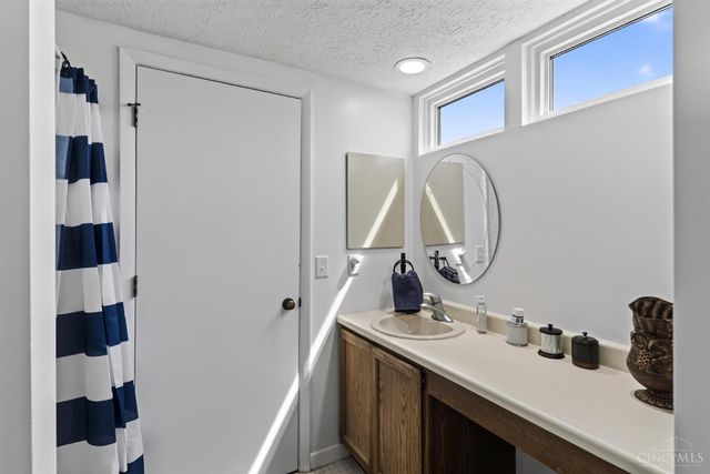 5822 Forge Bridge Drive, West Chester, OH 45069