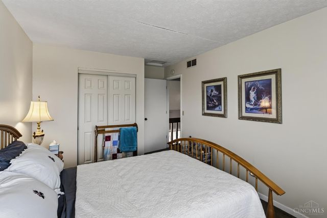 5822 Forge Bridge Drive, West Chester, OH 45069