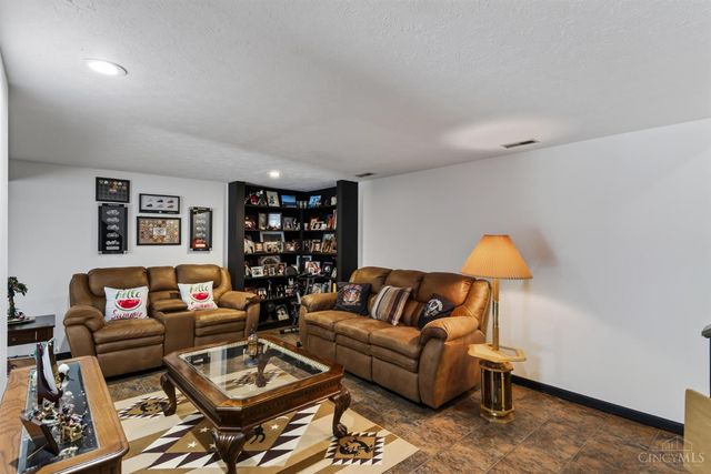 5822 Forge Bridge Drive, West Chester, OH 45069