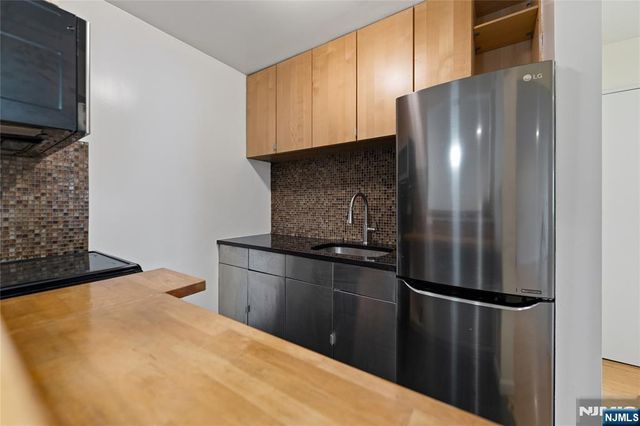 7117 Park Avenue A4, North Bergen, NJ 07047