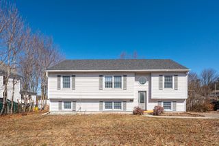 31 Oak Street, Newport, NH 03773